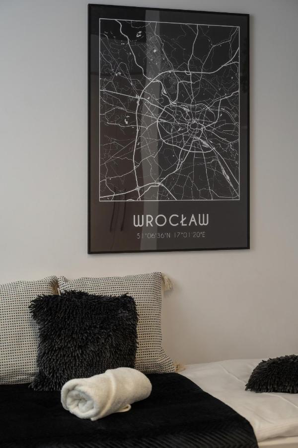 Trendy Studios With Home Office Near Wroclaw Main Station By Noclegi Renters Exterior foto