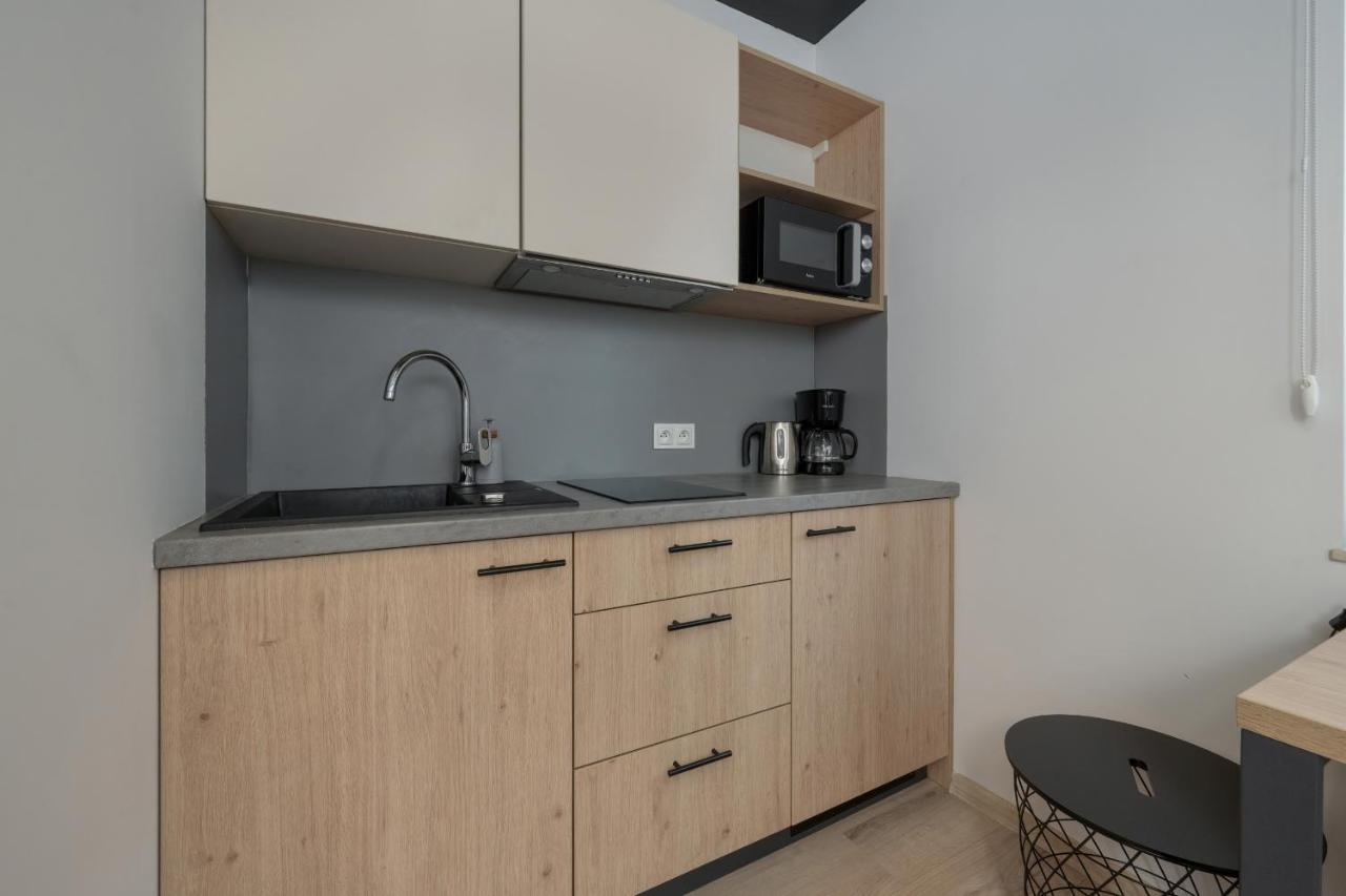 Trendy Studios With Home Office Near Wroclaw Main Station By Noclegi Renters Exterior foto